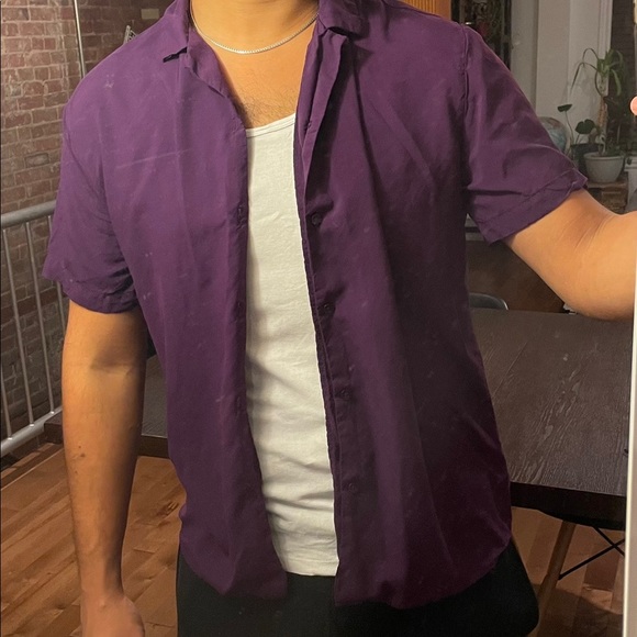 Fashionova purple short sleeve button up shirt size M - Picture 1 of 4